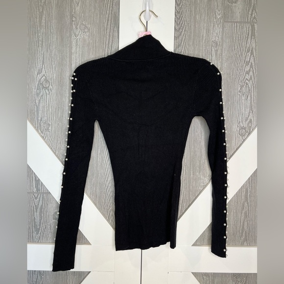 306. NWT Tahari Elegant Pearled Black Ribbed Women's Sweater XS - Picture 9 of 9